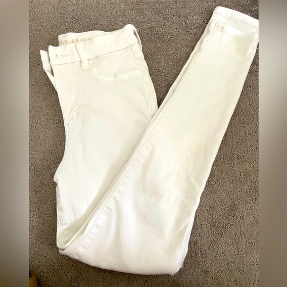 AMERICAN EAGLE CURVEY HI-RISE JEGGING - Picture 1 of 2